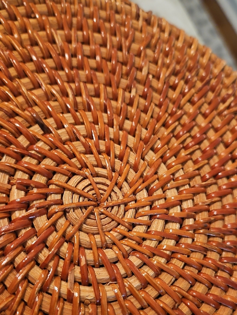 Woven Rattan Round Crossbody Bagn - Picture 3 of 8